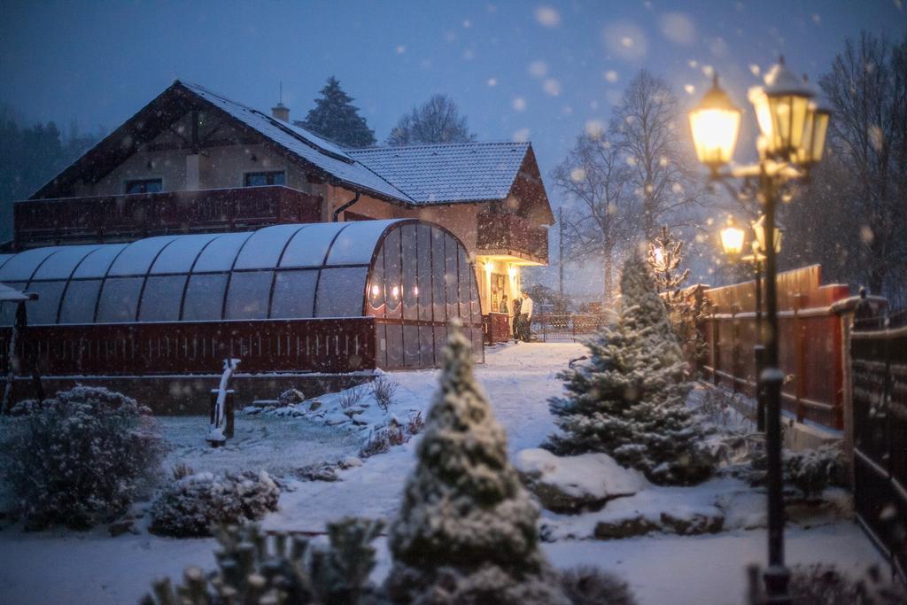 Hotel Penzion Motyl Liptovská Teplá Zewnętrze zdjęcie