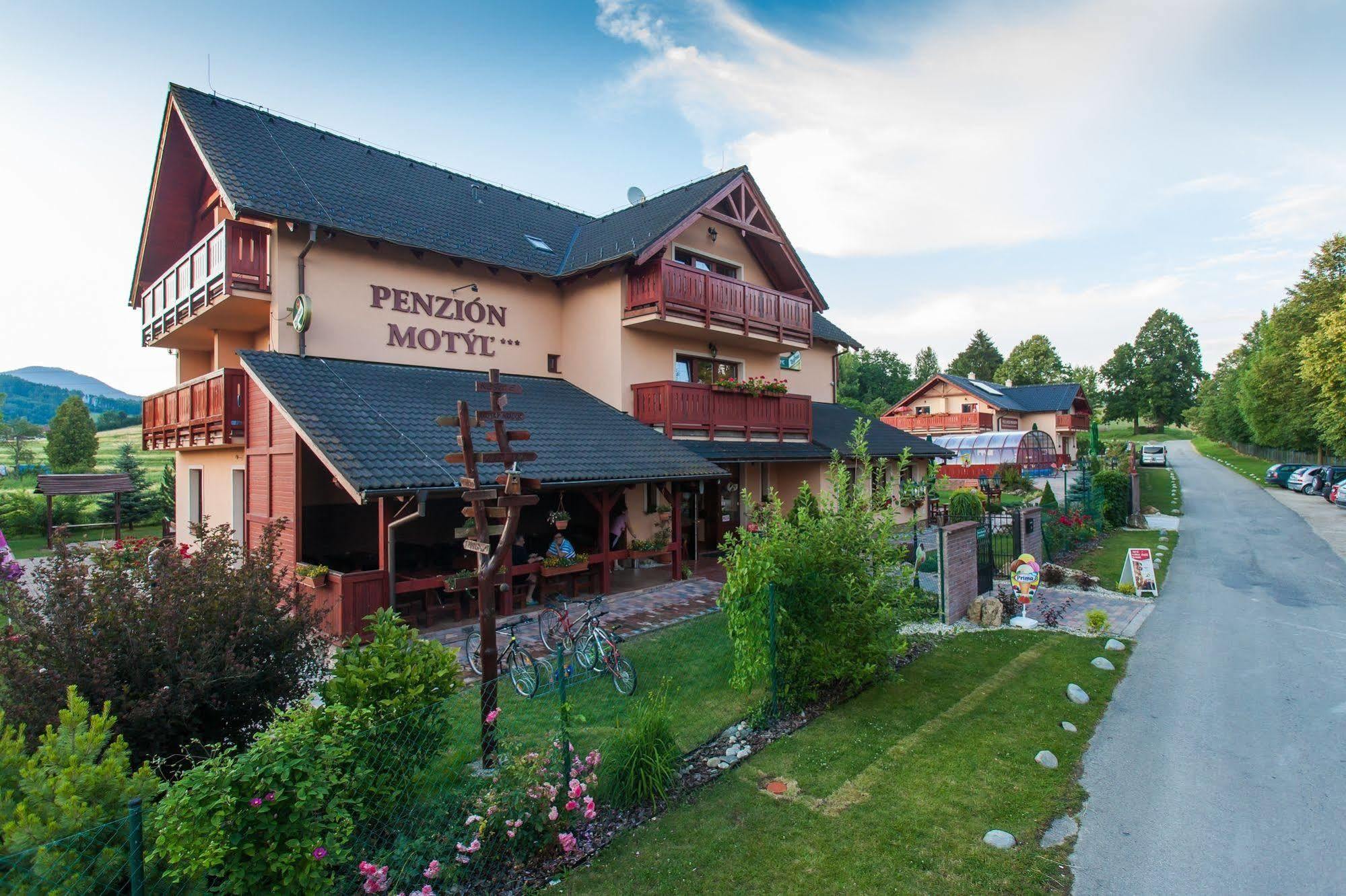 Hotel Penzion Motyl Liptovská Teplá Zewnętrze zdjęcie